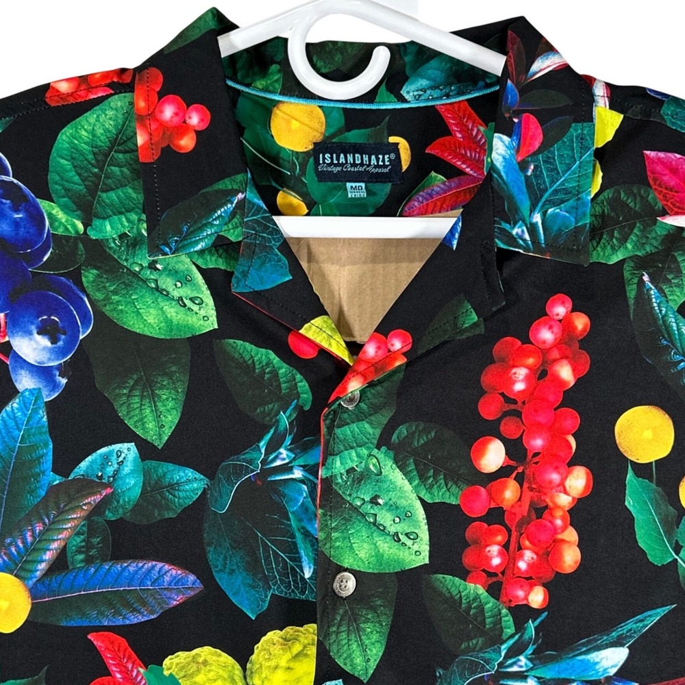Island Haze Mens Medium Black Tropical Fruit Print Short Sleeve Button Up Shirt
